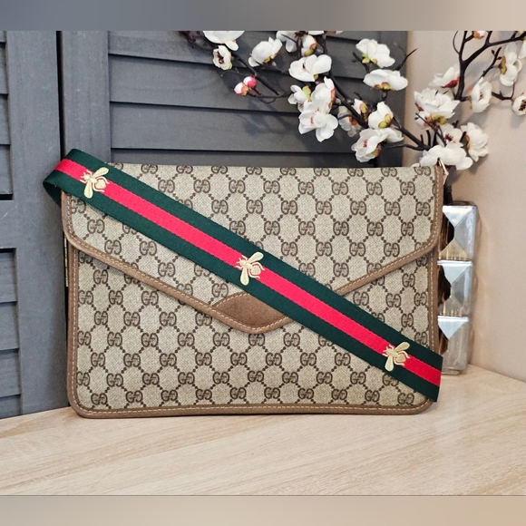 Authentic GUCCI Monogram GG Ophidia Clutch Crossbody - Picture 1 of 11